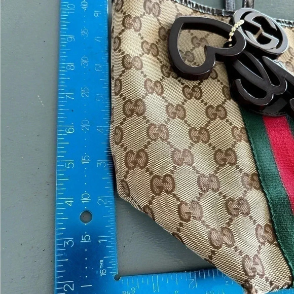 Authentic GG web tote- perfect for  holiday fun! Gucci charms include: G,❤️ & g - Picture 13 of 17